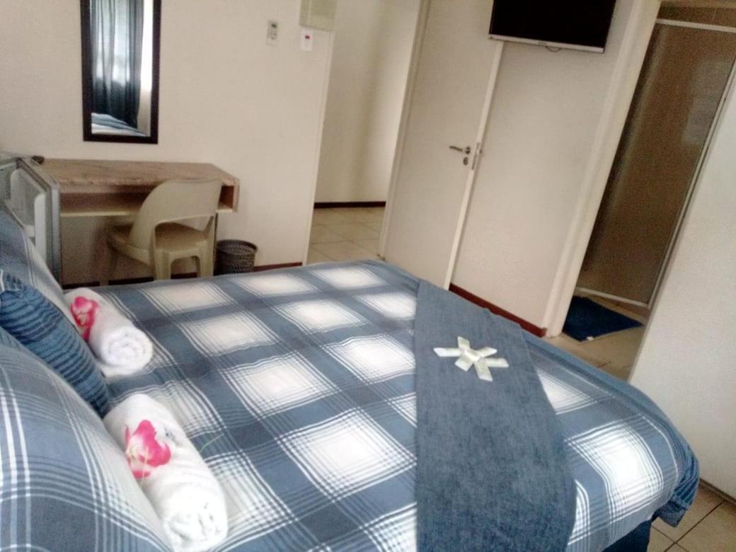 Concord Christian Guesthouse เดอร์บัน ภายนอก รูปภาพ
